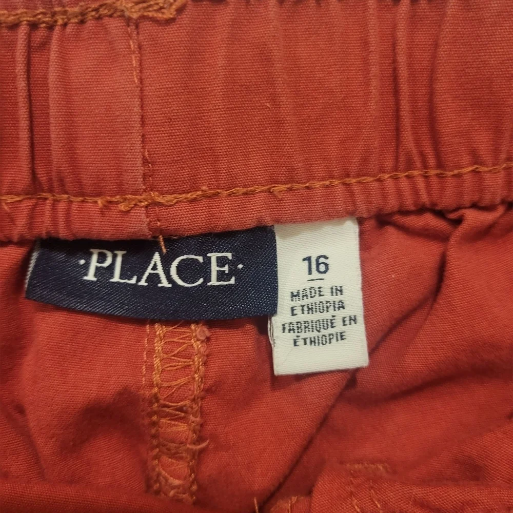 The Children's Place Red Kids Shorts & Old Navy Mens Size 8 Brown Sandals
